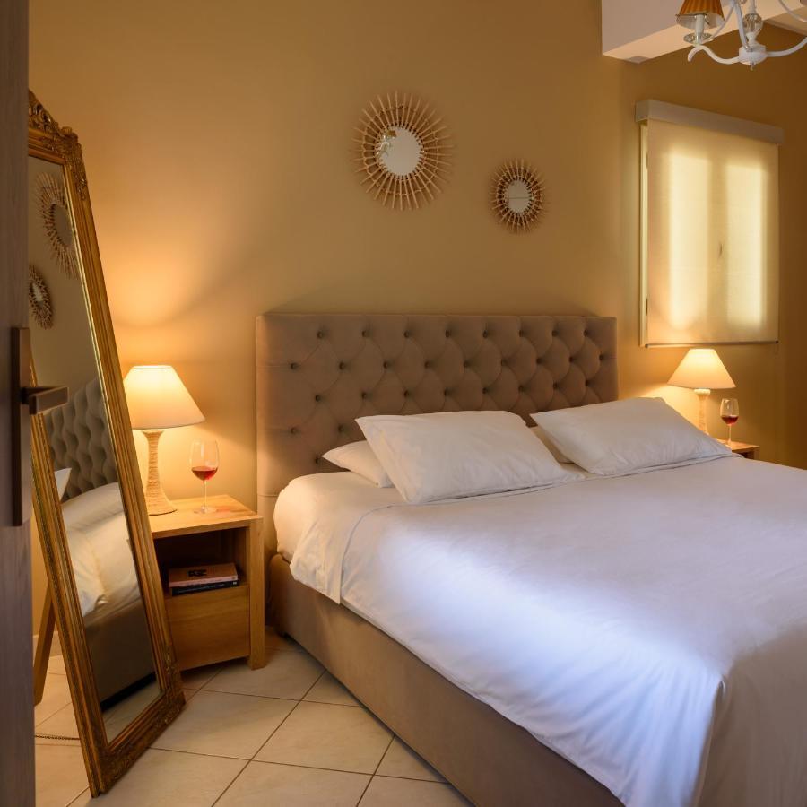 Suite Home Santorini Fira  Extérieur photo
