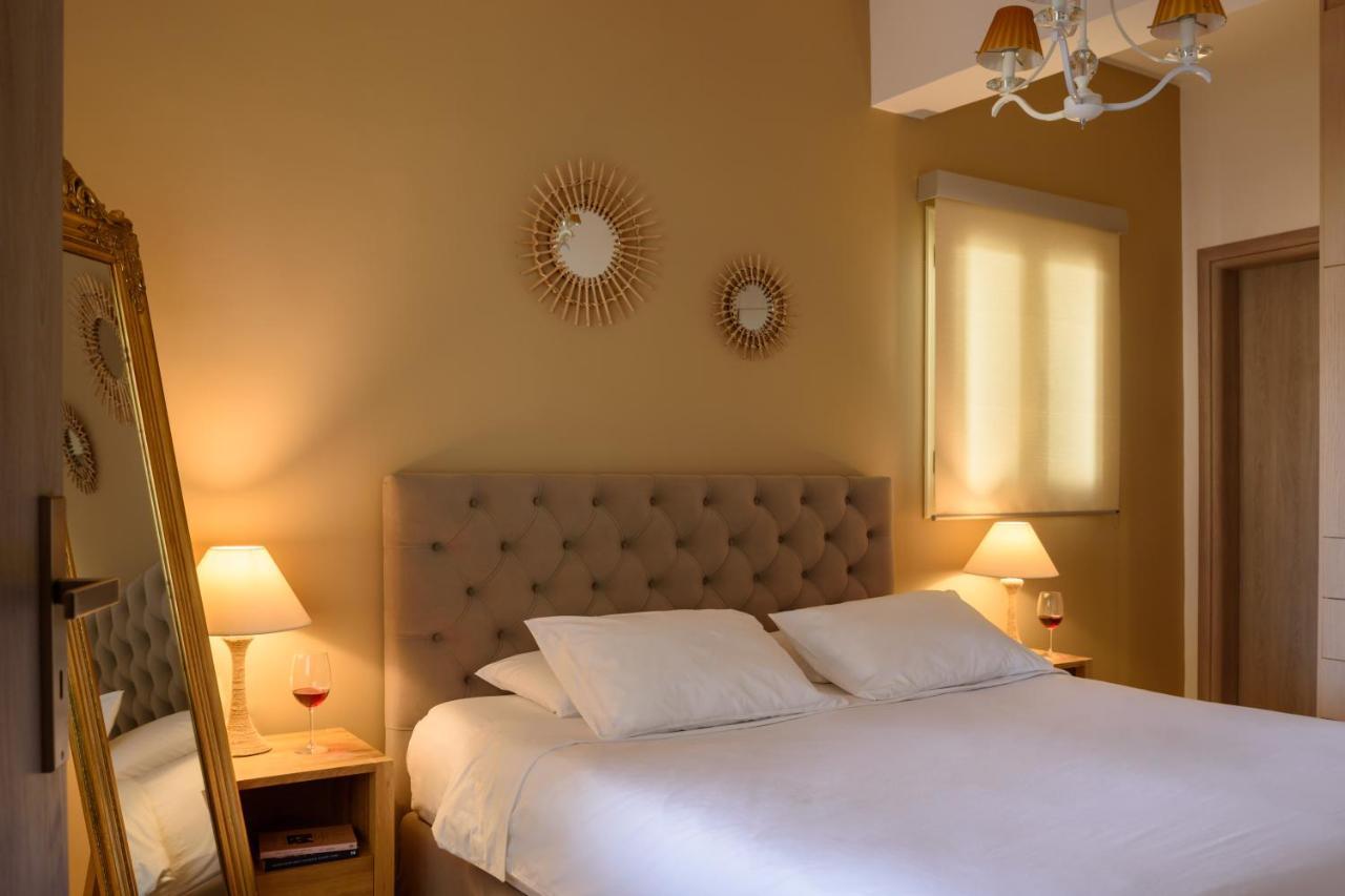Suite Home Santorini Fira  Extérieur photo