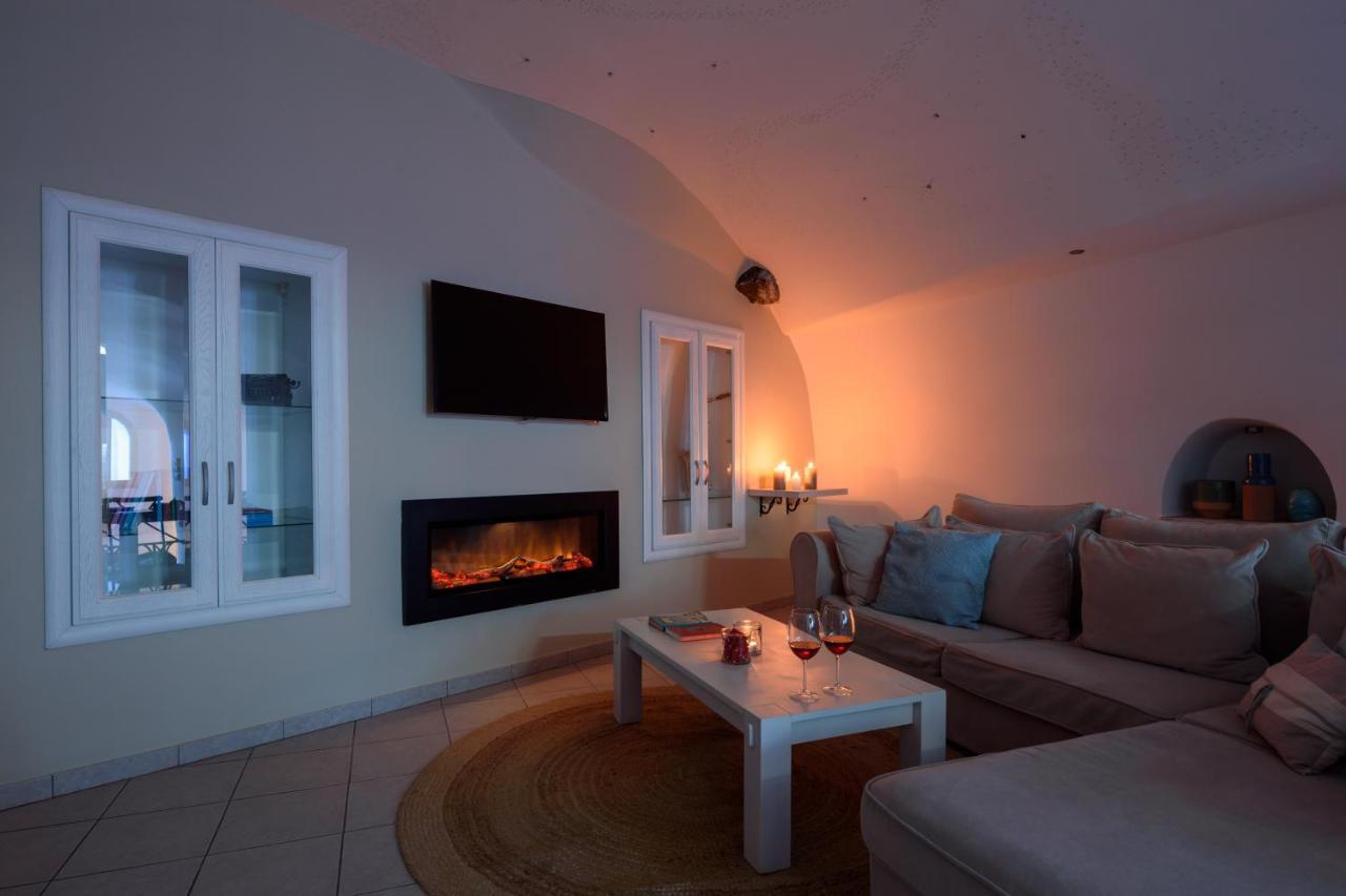 Suite Home Santorini Fira  Extérieur photo